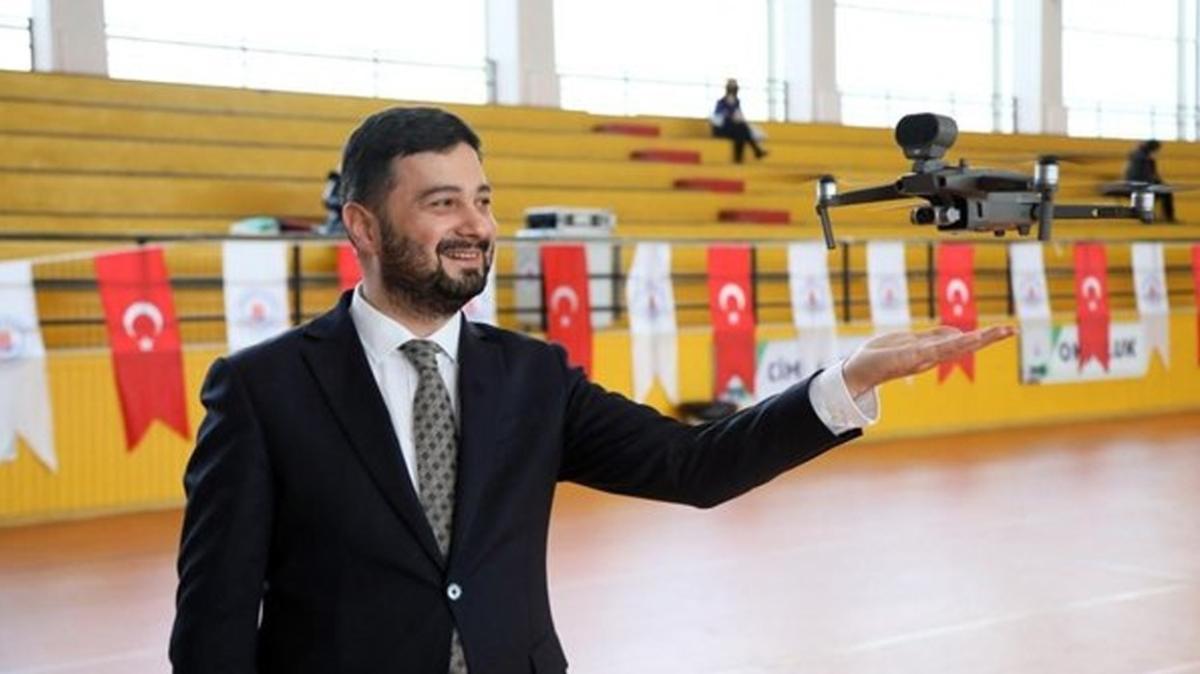 stanbul Kathane'de genler drone pilotu eitimi alyor