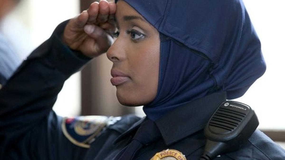 Nijerya'da kadın polisler için başörtü kararı