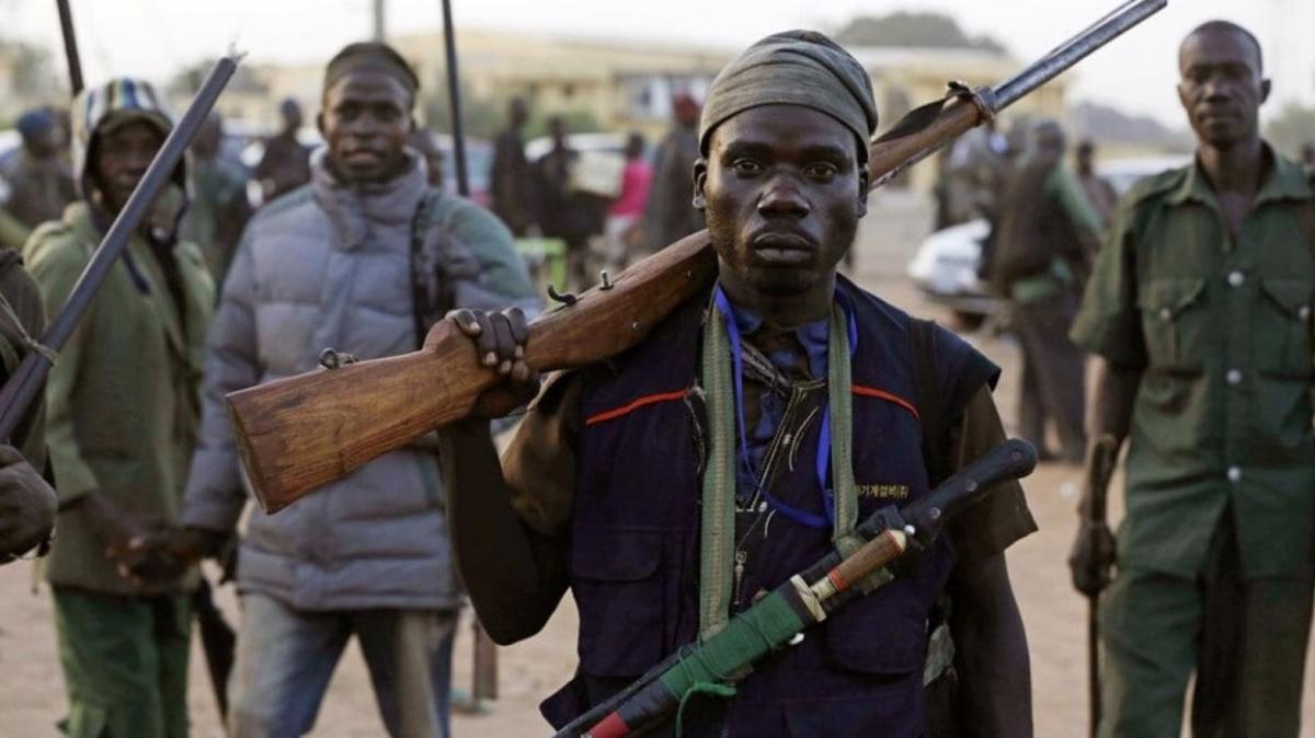 Nijerya'dan 'gönüllü savaşçı'lara sert uyarı: Müsamaha göstermeyeceğiz