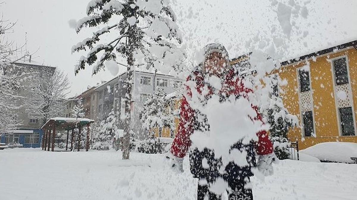 Bugn Tekirda'da okullar tatil mi" Tekirda Valilii'nden kar tatili aklamas geldi mi" 