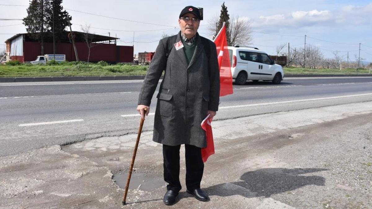 ehit amcas iin yola kt... zmir'den anakkale'ye bastonlu yry