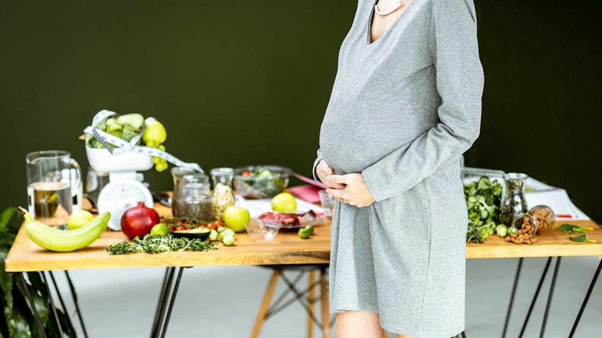 Hamilelikte bu besinleri kesin tüketin! Bebeğin zekâsını etkiliyor
