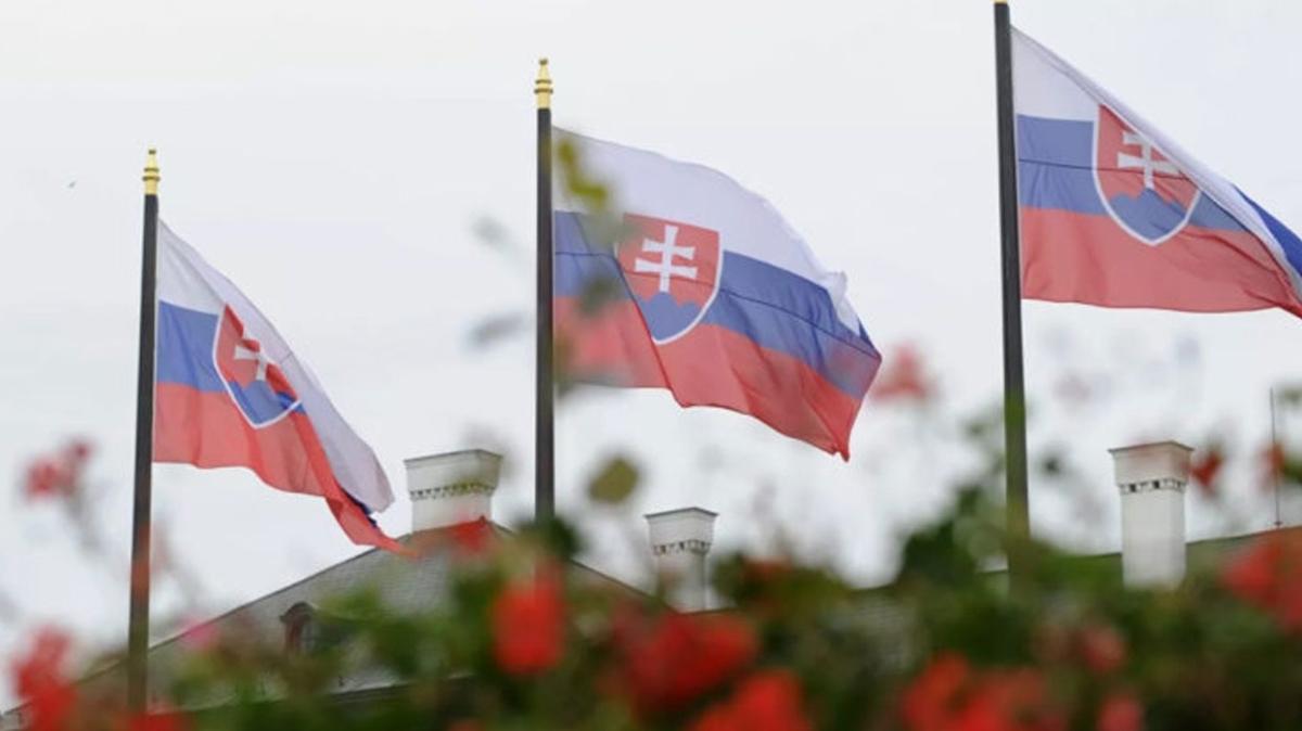 Son dakika haberleri... Slovakya'dan 3 Rus diplomat iin snr d etme karar