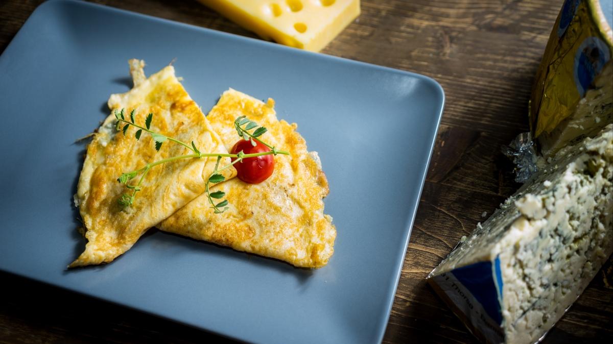 Kahvaltlk en kolay kaarl omlet tarifi