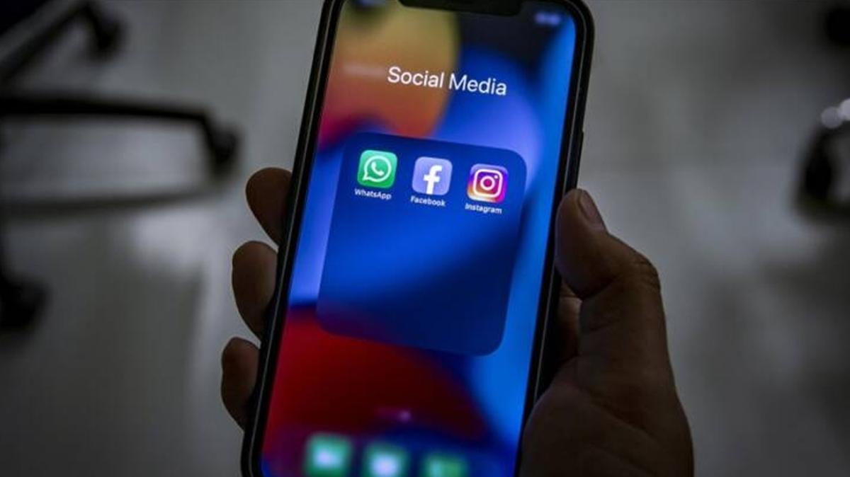 Rusya'da Facebook ve Instagram yasakland