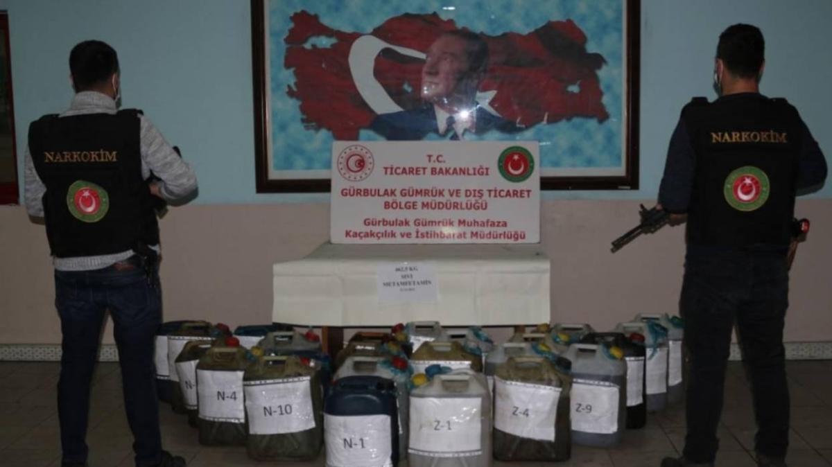Grbulak Gmrk Kaps'nda 622 kilogram uyuturucu ele geirildi