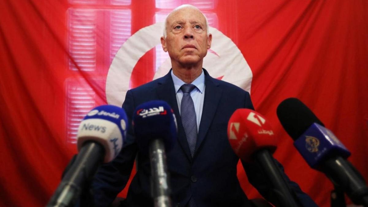 Cumhurbakan darbesi yapan Tunus Cumhurbakan Kays Said'e medyadan tepki