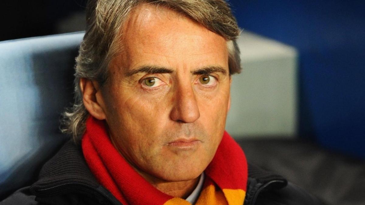 smi Galatasaray ile anlan Roberto Mancini sessizliini bozdu