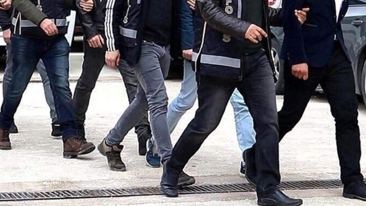 Düzce'de polisler aranması olan 19 tutukluyu yakaladı