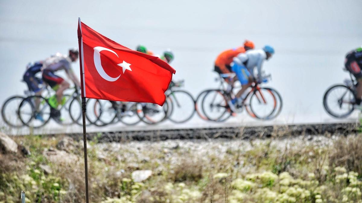 Tour of Trkiye'de dnyaca nl bisikletiler parkura kacak