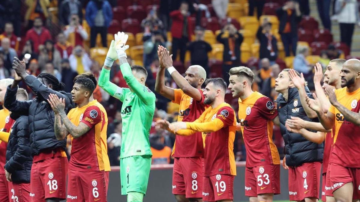 Galatasaray bir ilki baard! 2022 ylnda...