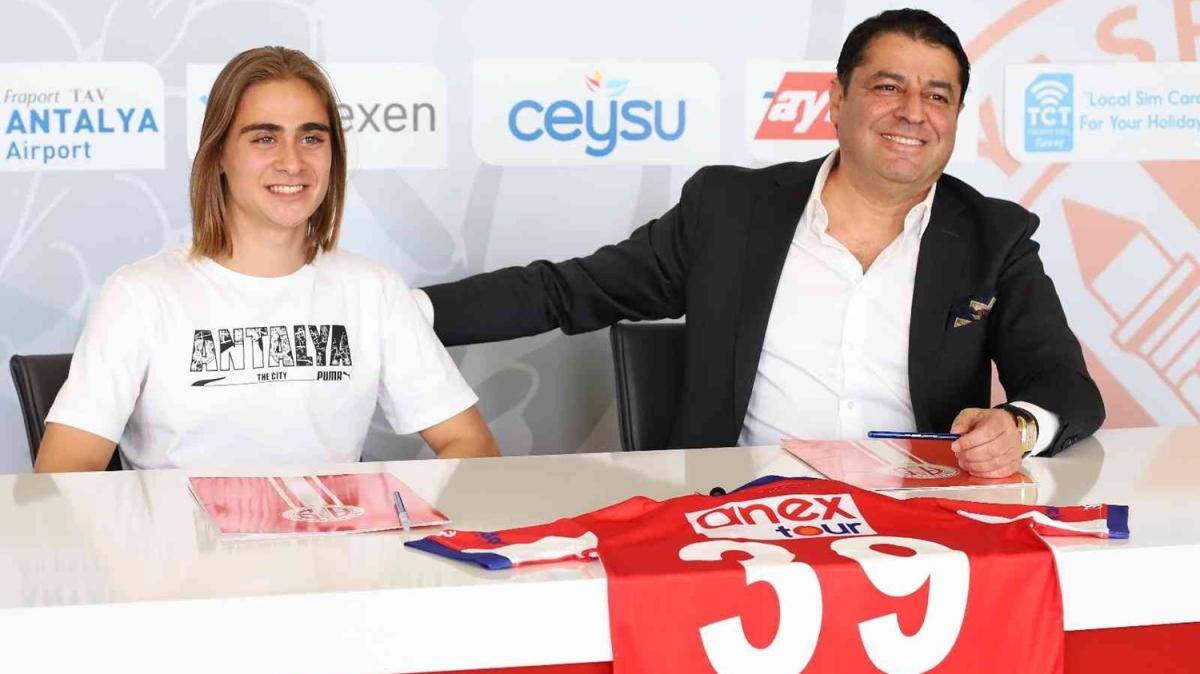 Antalyaspor gen yldzyla szleme imzalad