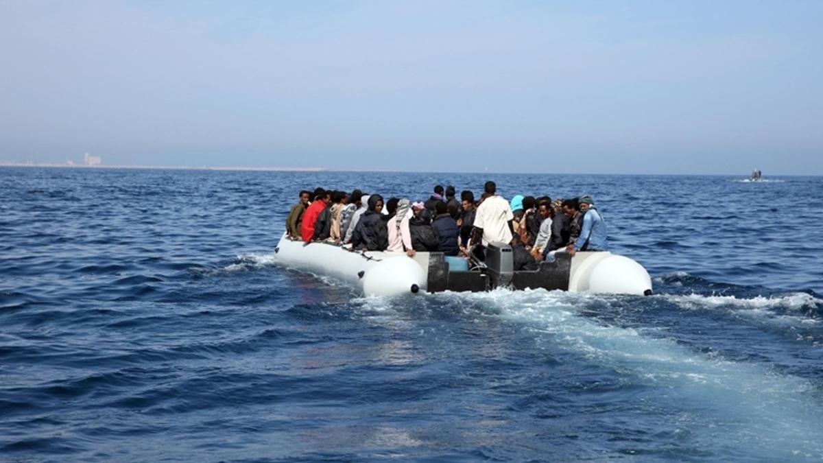 Libya'da insan tccar operasyonu... 195 dzensiz gmen kurtarld