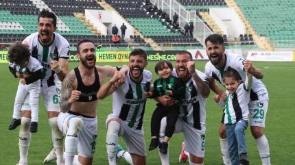 Denizlispor-�stanbulspor ma�� nefes kesti! 7 goll� dev d�ello