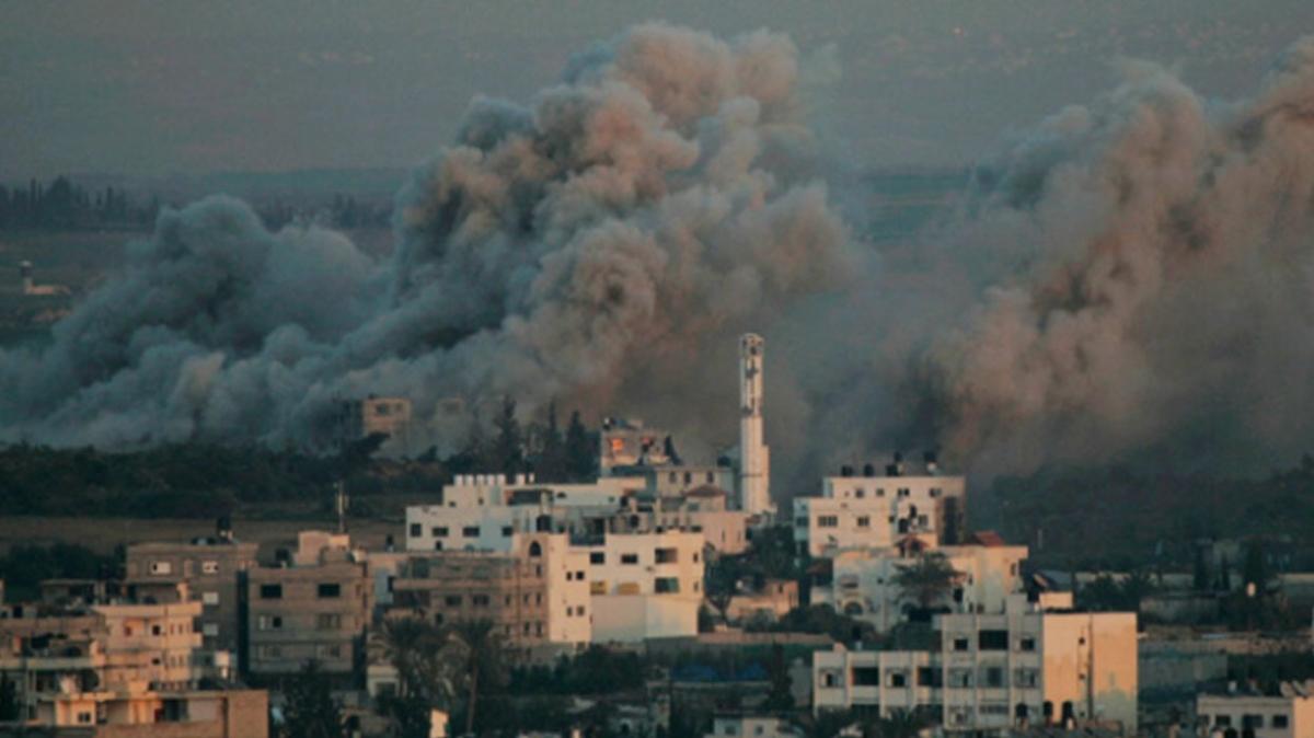 İsrail açıkladı! 'Gazze'de birkaç hedefi vurduk'
