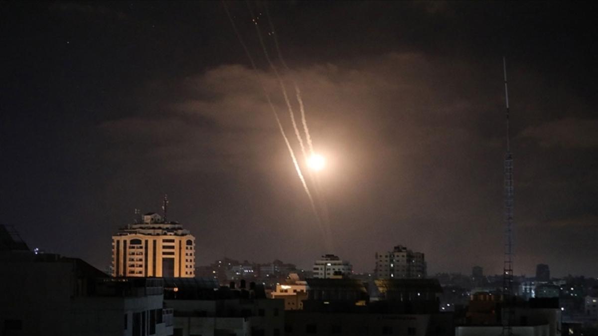 İsrail ordusu duyurdu! 'Gazze'den atılan roketler imha edildi'