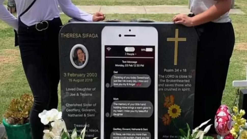 Yeni Zelanda'da bir aile, iPhone şeklinde mezar taşı yaptırdı