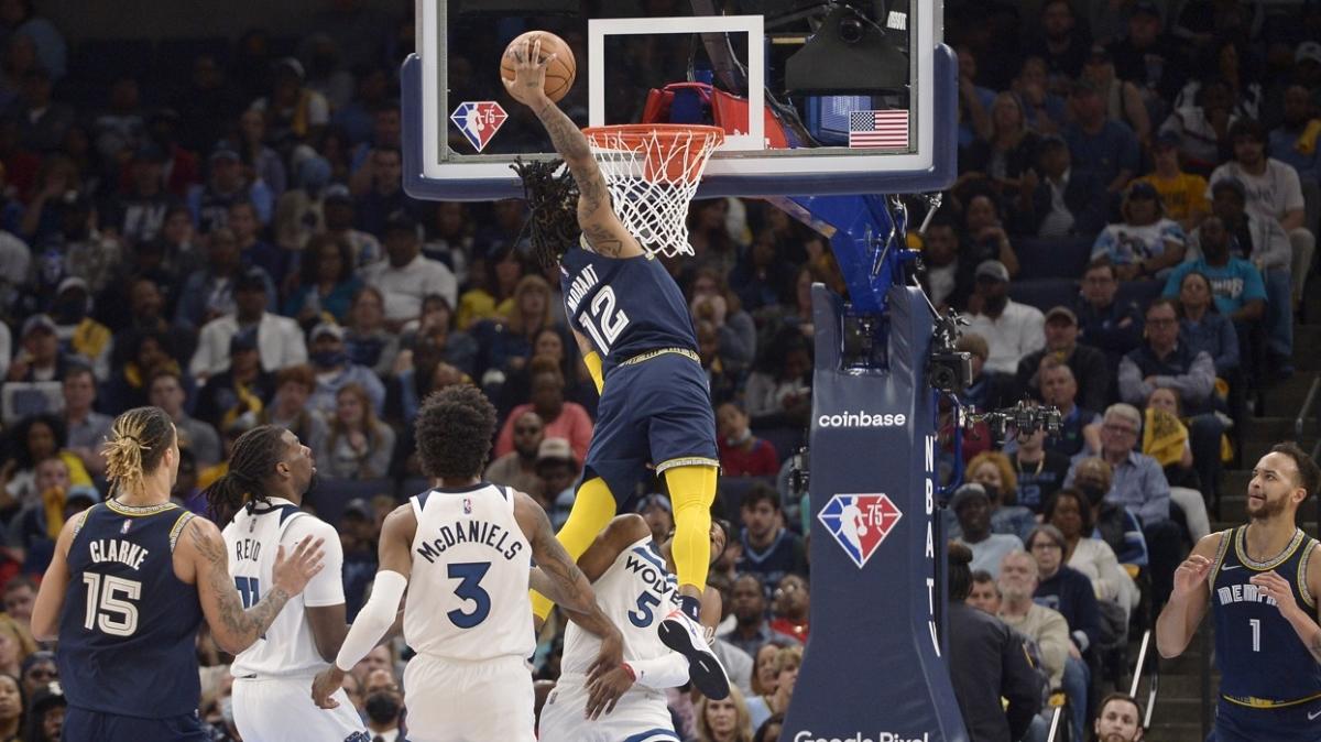 Ja Morant son saniye basketiyle Grizzlies'i seride 3-2 ne geirdi