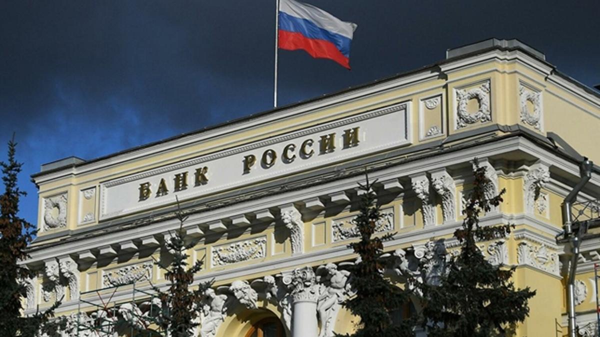Rusya Merkez Bankas politika faizini yzde 14'e drd