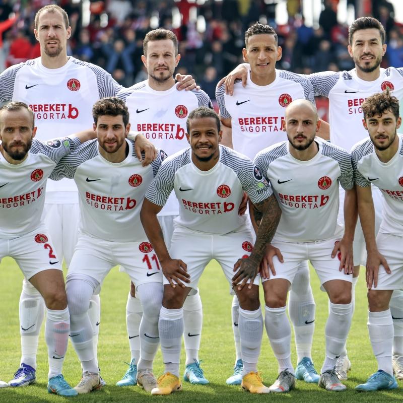 Bir stanbul takm daha! mraniyespor tarihinde ilk kez Sper Lig'de