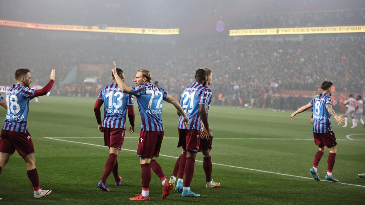 Trabzonspor'un hcum hatt ampiyonluu getirdi