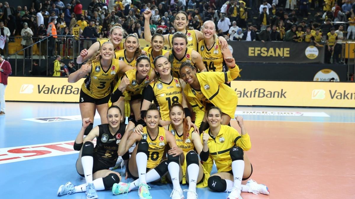 VakfBank, Fenerbahe Opet'i 3-1'le geip seriyi 1-1'e getirdi