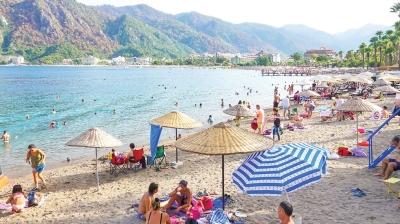 Birle�ik Krall�k'�n tatil ba�kenti Marmaris! Kas�m ortas�na kadar rezervasyon ya�muru