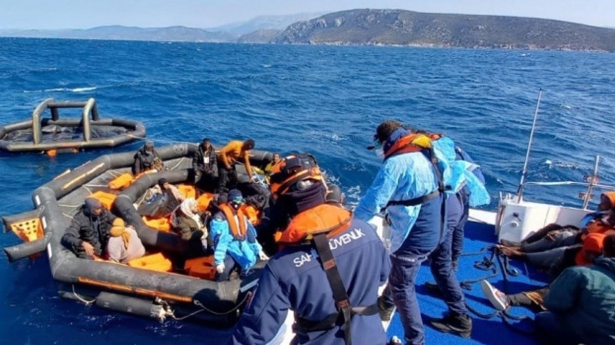 Yunanistan ölüme itti! Düzensiz göçmenler karaya çıkarıldı
