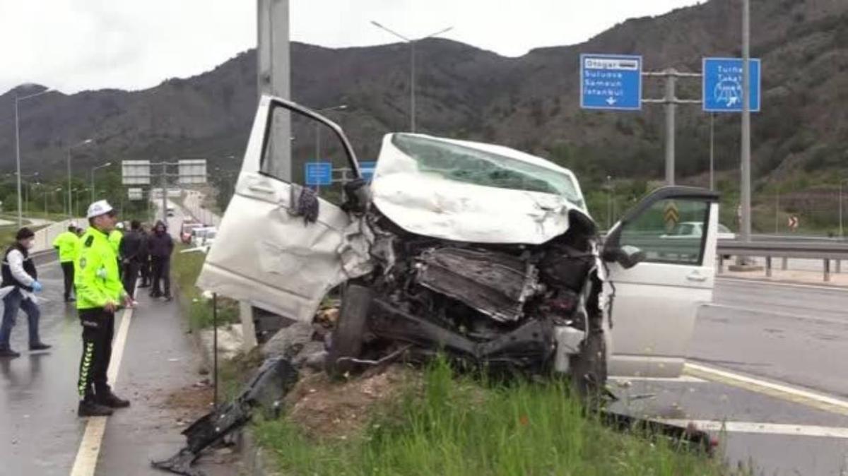 amasya da trafik kazası 2 kişi hayatını kaybetti