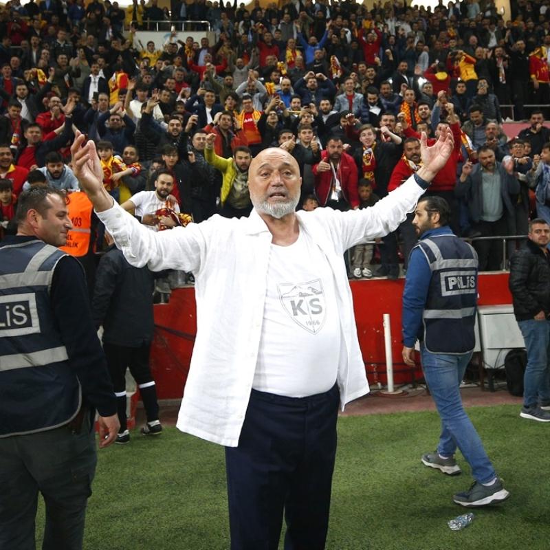 Hikmet Karaman: Futbolun başarısı '30 puanı öne geçip kaybetti' diyerek ölçülmez