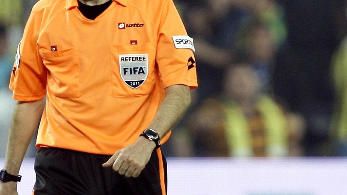 UEFA dev finalleri ynetecek hakemleri aklad