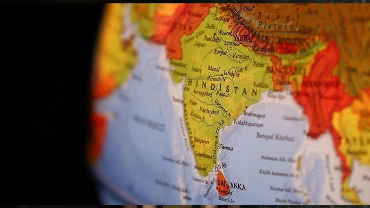 Hindistan'da yangın faciası: 26 kişi öldü