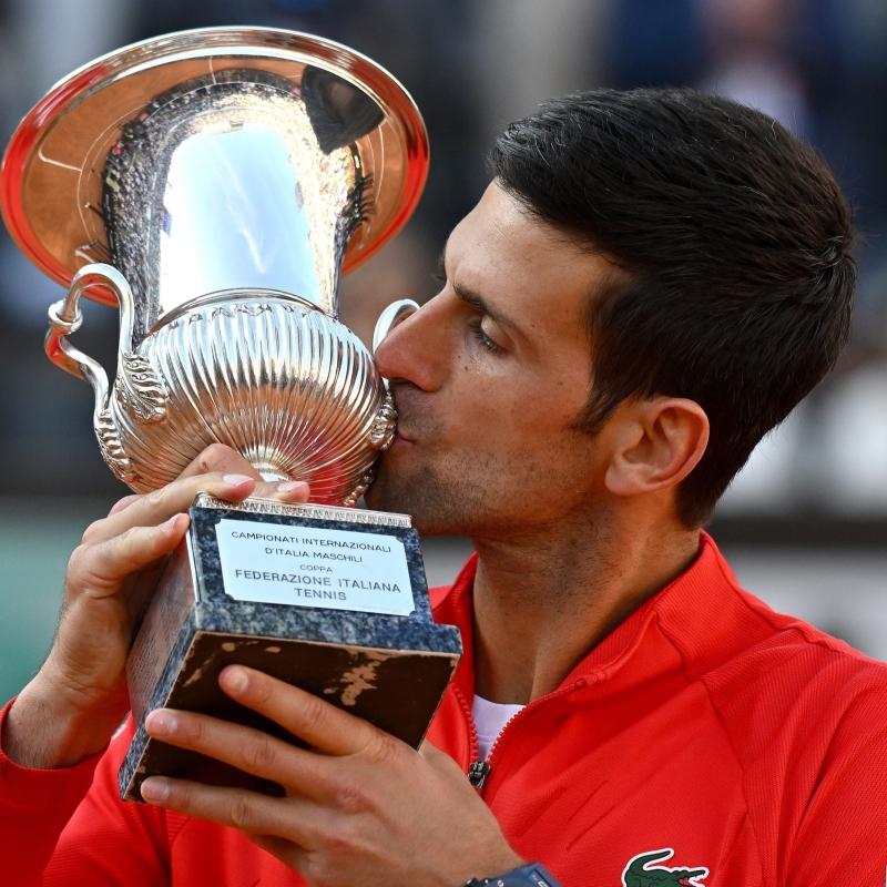 Novak Djokovic'ten büyük başarı! 6. kez Roma Açık'ta şampiyon oldu