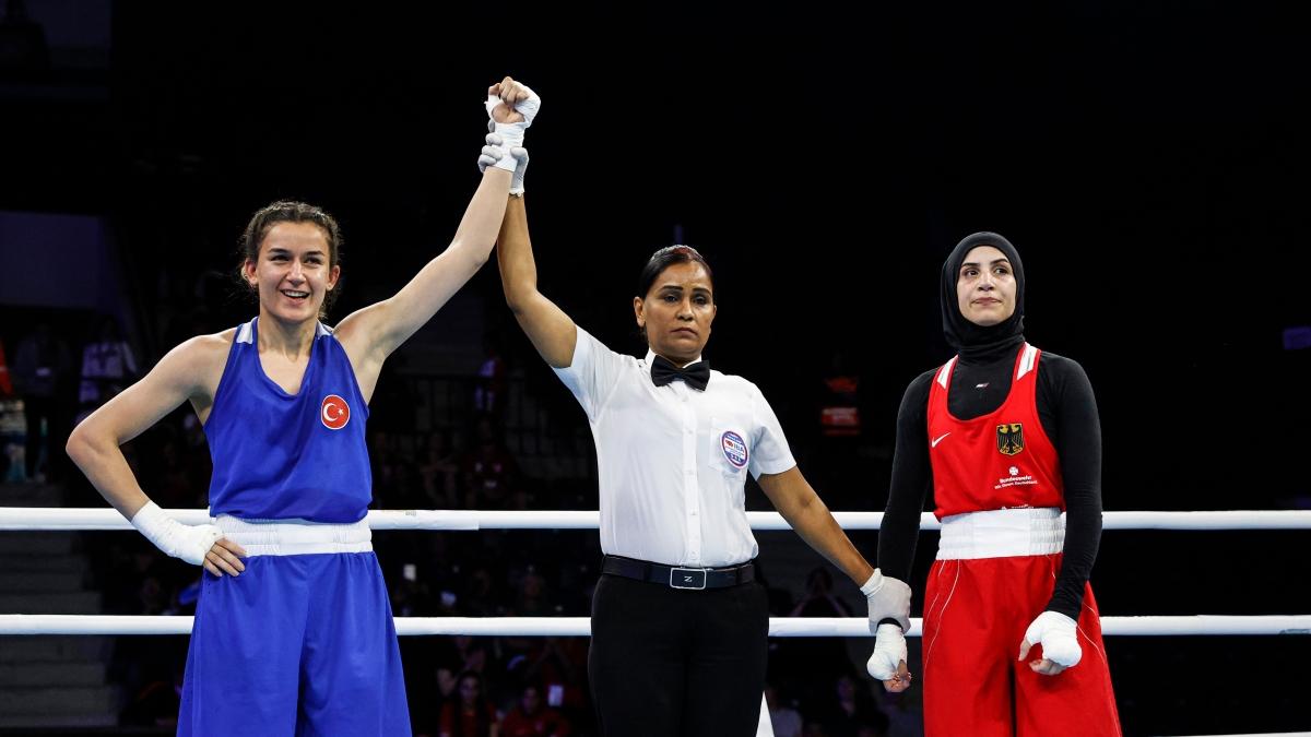 Milli sporcu Hatice Akba Dnya Kadnlar Boks ampiyonas'nda eyrek finale ykseldi