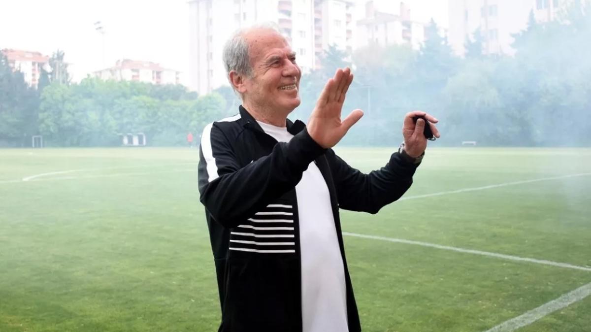Başkan adayı olması beklenen Mustafa Denizli'den futbolculara ziyaret