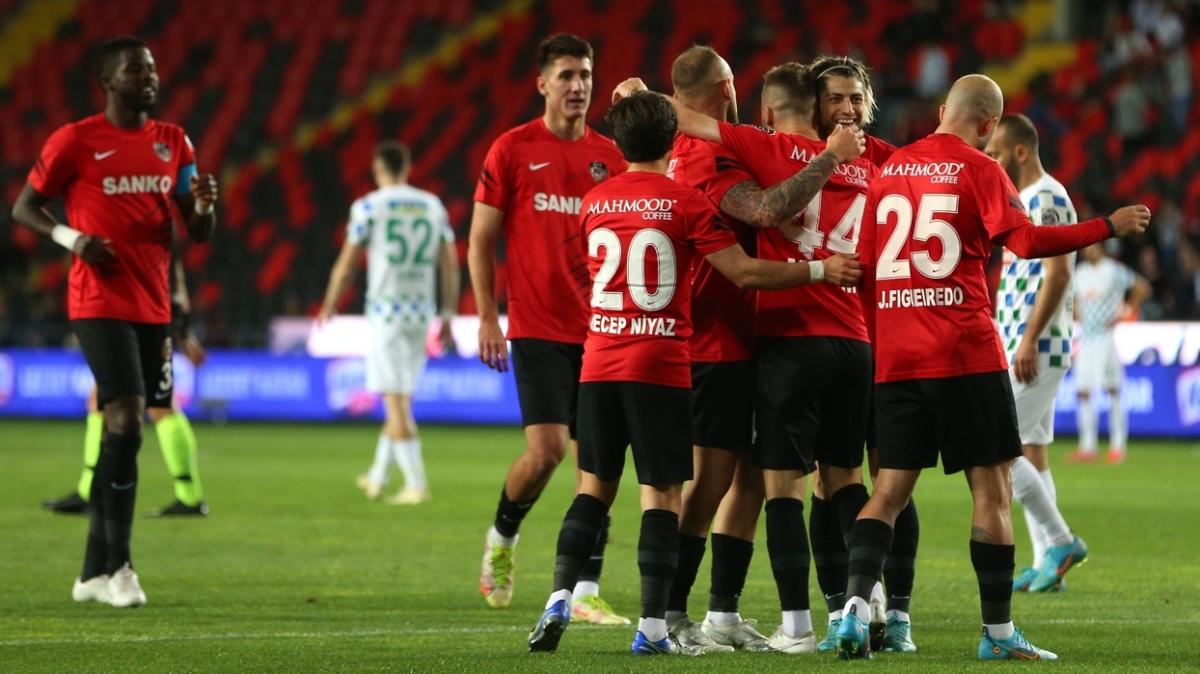 Gaziantep FK sahasnda aykur Rizespor'u 2-0'la geti