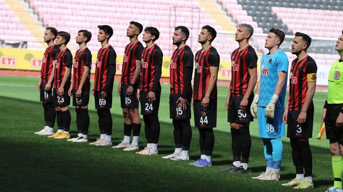 Eskiehirspor'un borcu dudak uuklatt