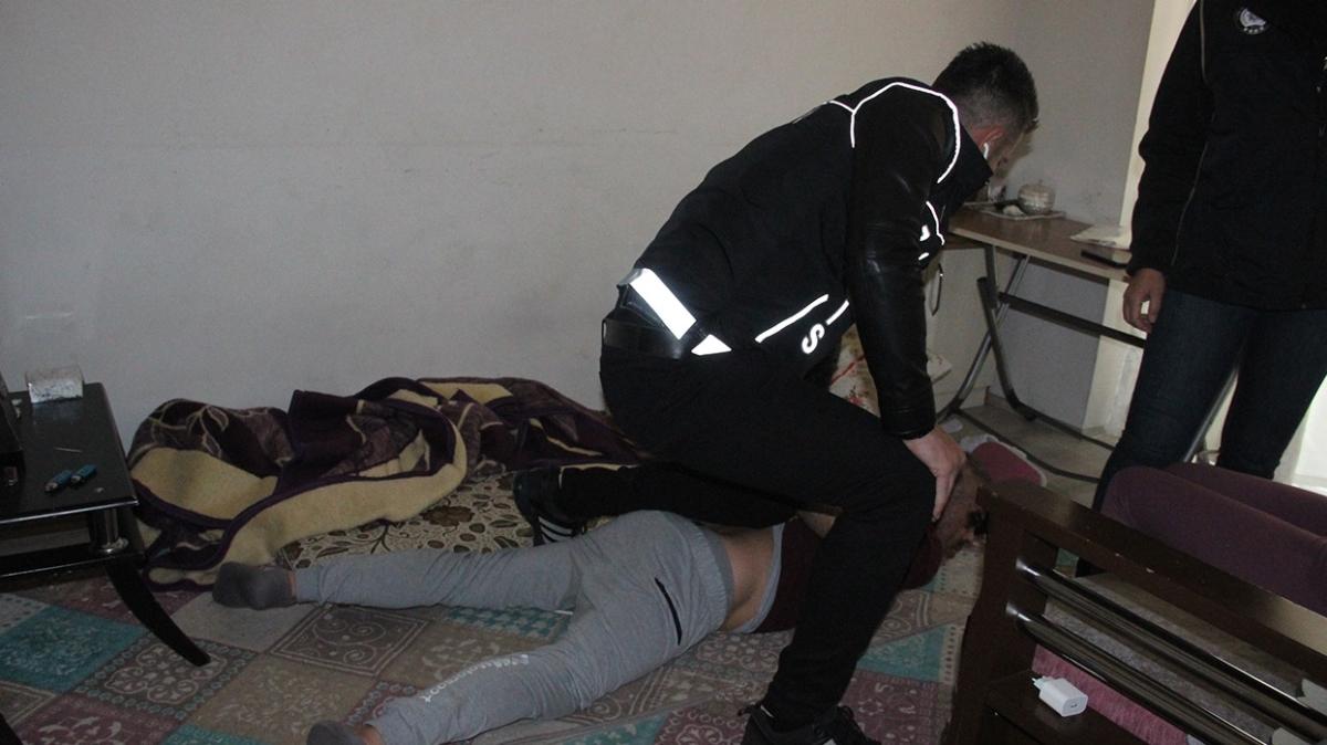 Karaman'da uyuturucu satclarna afak operasyonu
