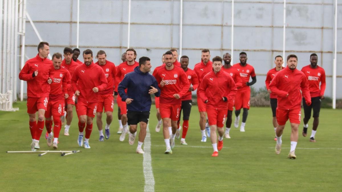Sivasspor'da hedef kupa finali! Hazrlklar devam ediyor