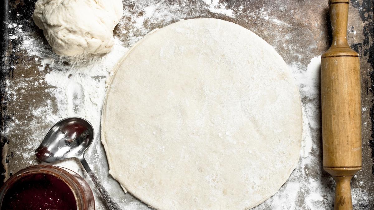 15 dakikada pien pizza hamuru tarifi