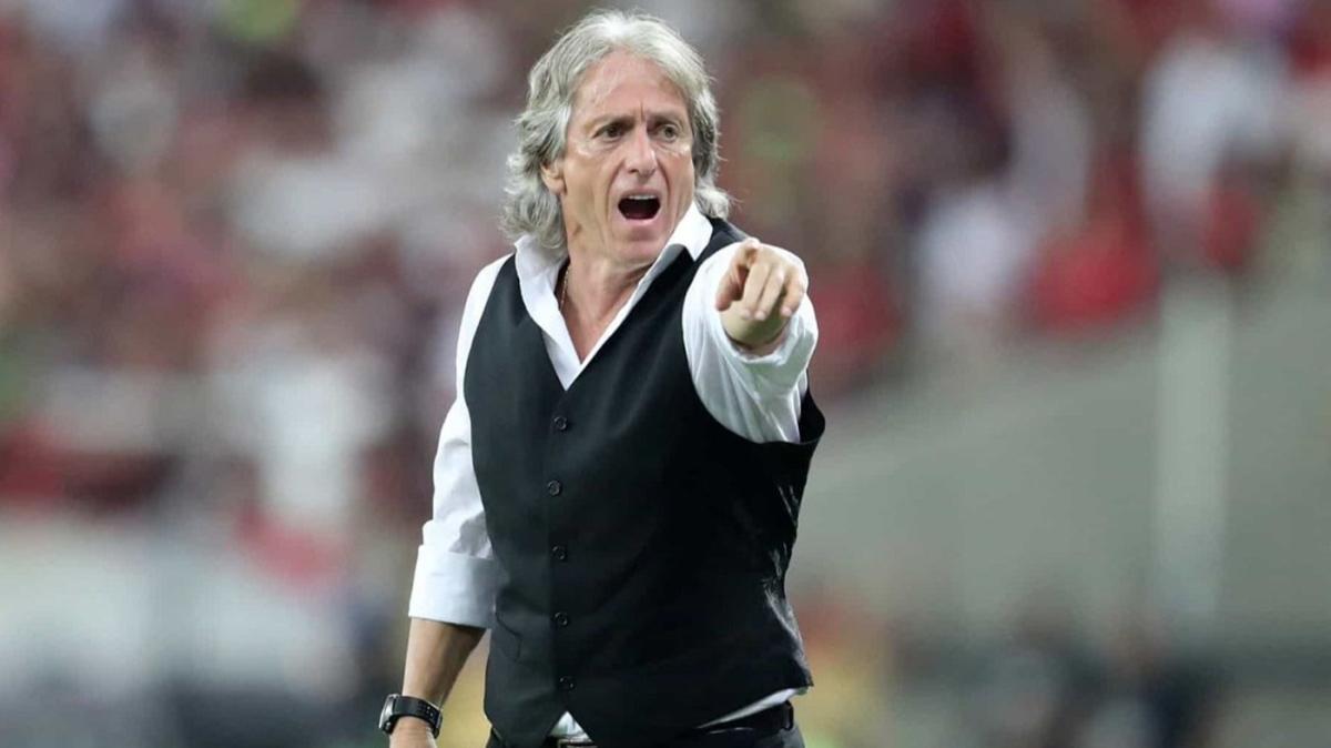 Fenerbahe'de beklenen haber geldi! Jorge Jesus imza atmaya geliyor