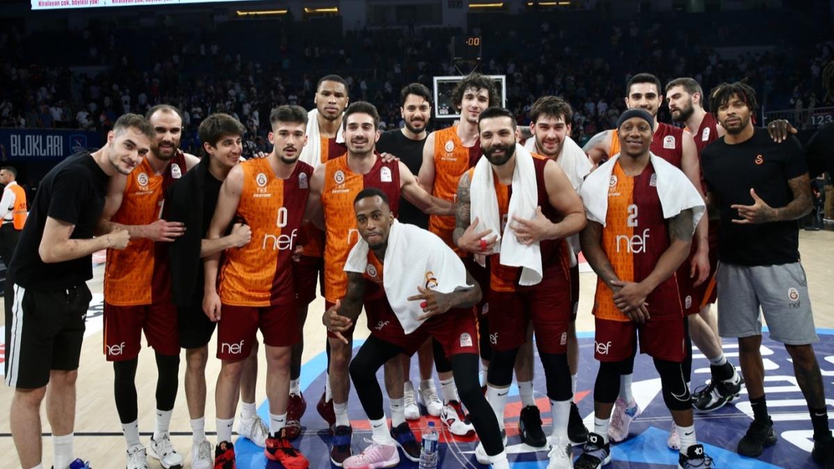 Galatasaray Nef durdurulamyor! Anadolu Efes'i 35 say farkla getiler