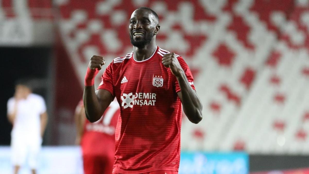 Mustapha+Yatabare+Sivasspor%E2%80%99u+ta%C5%9F%C4%B1d%C4%B1