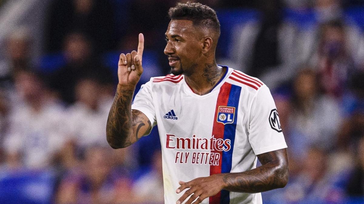 Jerome Boateng transferi netleiyor