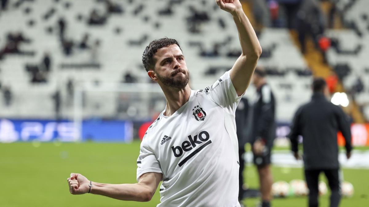 Miralem Pjanic'in yeni adresi Fransa! Cengiz nder'in yanna gidiyor