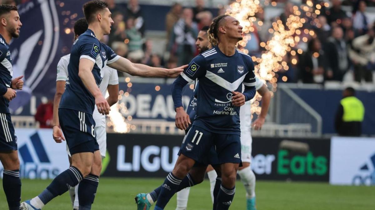 Fransa Ligue 1'de bir devin k! Bordeaux'u 3. Lig'e drdler