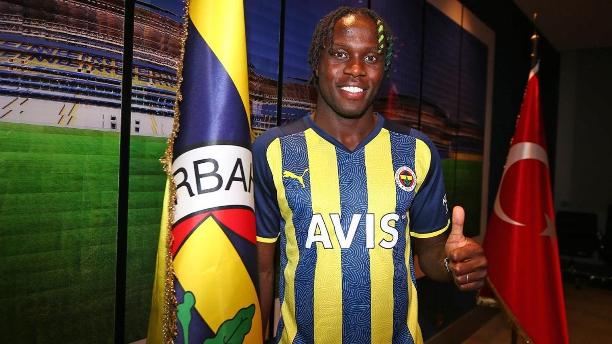 iei burnunda Fenerbaheli Bruma: Fenerbahe'de olduum iin ok mutluyum