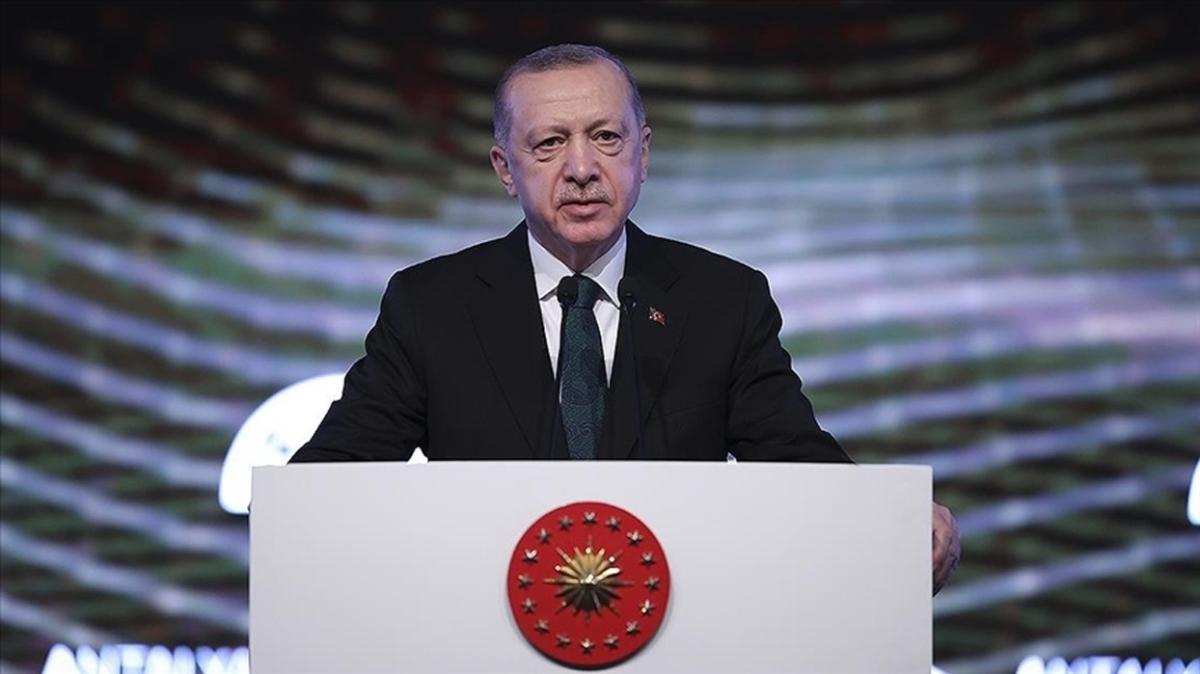 Başkan Erdoğan: Sahil Güvenlik Komutanlığımız takdire şayan bir başarı sergilemiştir