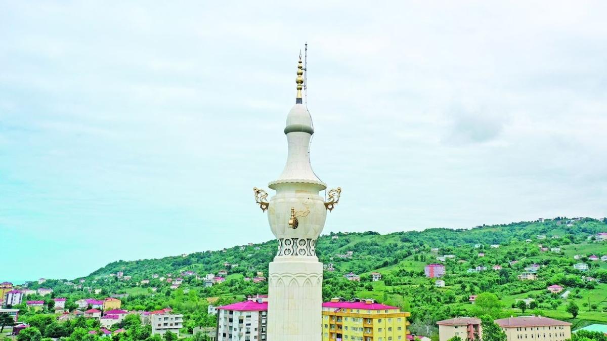 Semaver şeklinde minare