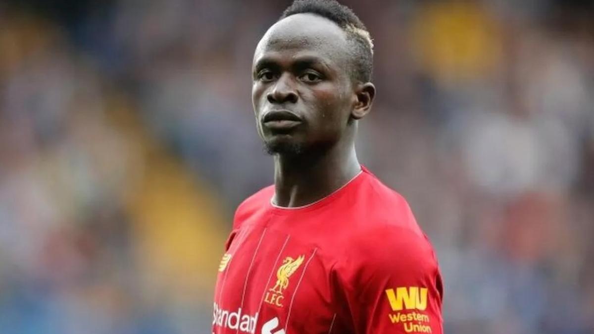 Sadio Mane transferi bitiyor! Salk kontrol iin ehre gitti